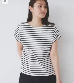 インデックス　サイドパールボタンボクシートップス Mサイズのサムネイル