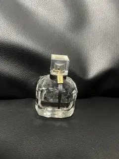 イヴ・サンローラン　モンパリ　オーデトワレ　50ml