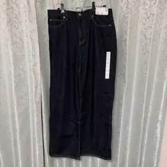 未使用　ワイドストレートジーンズ　ユニクロ