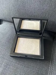 NARS ライトリフレクティングプリズマティックパウダー04852 AURORAのサムネイル