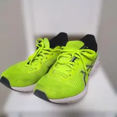 ASICS 蛍光グリーン スニーカー　ユーズド　25.5