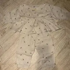 花柄ベビーパジャマセット クリーム色