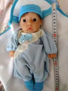 リボーンドール　シリコンドール　お洋服他３枚付き☆可愛いです☆