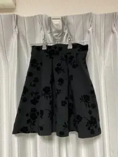 黒 フラワーパターン キュロット