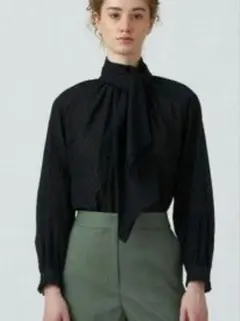 Ballsey 黒コットンガーゼエンブロイダリー バックボウタイブラウス