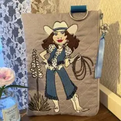 ロラライハリス★カウガール刺繍★キルティングポーチ