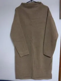 t*o様 ベージュ ハイネック ロングワンピース