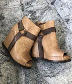 美品✨ BRUNELLO CUCINELLI スポーツサンダル モニーレ 35 2025年最新】クチネリサンダルの人気アイテム - メルカリ