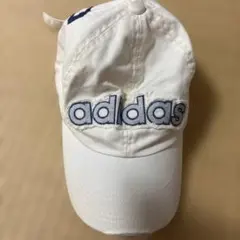 adidas 刺繍ロゴ ホワイトキャップ