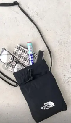 ￼ THE NORTH FACE（ザ・ノースフェイス）ミニショルダークロスバッグ