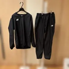 New Balance ピステ・ウィンドブレーカー セット
