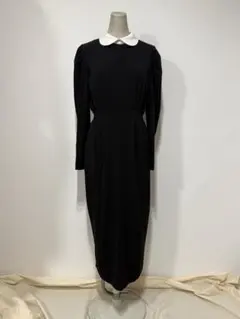 ブラックロングドレス ホワイト襟付き