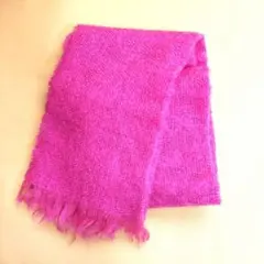 ピンク フリンジ付きマフラー