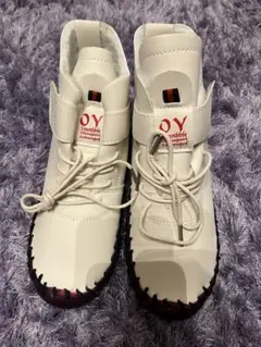 OY ファー付きホワイトブーツ