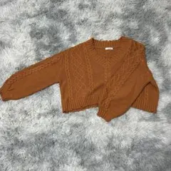 オレンジ　 Vネック ケーブル編み ニット