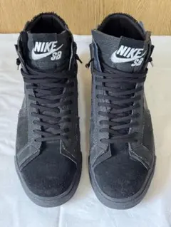 最終値下げ!! NIKE SB ZOOM BLAZER MID 30 CM