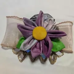 つまみ細工 コサージュ 花柄