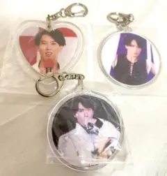 ジャニーズ　Snow Man 宮舘涼太　アクリルキーホルダー
