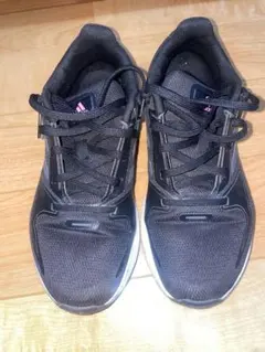 adidas ランニングシューズ 黒