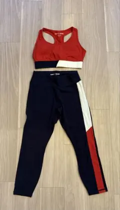 TOMMY HILFIGER スポーツブラとレギンスセット S/M