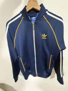 adidas ネイビー ジップアップジャケット