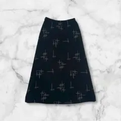 黒 Aライン ミモレ丈レディース M ロングスカート 幾何学模様