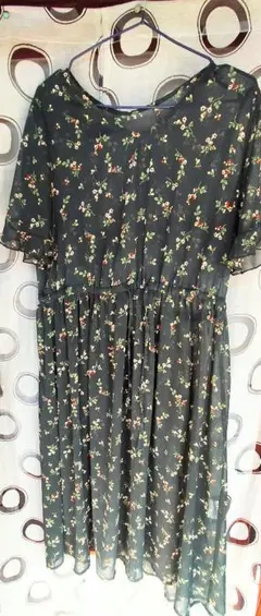 ダークグリーン 花柄 ワンピース LL