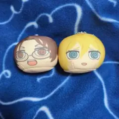 おまんじゅうにぎにぎマスコット　進撃の巨人 ハンジ・クリスタ※マントなし