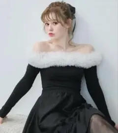 【新品タグ付き】titty&co. チュールフリルオフショルニットトップスのサムネイル