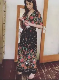 新品タグ付✨　ZARA 花柄　マキシ　ワンピース　ブラック　XS ドレスのサムネイル