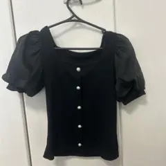 黒 パフスリーブ トップス
