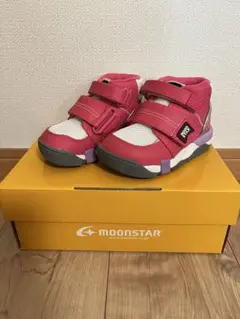 Item thumbnail for item 0574d106-a44f-4560-b53b-e3cc55936a90