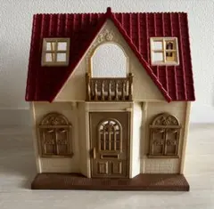 [美品]シルバニアファミリー 2階建ての家と人形セット