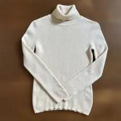 アイボリー リブ編み タートルネック セーター M