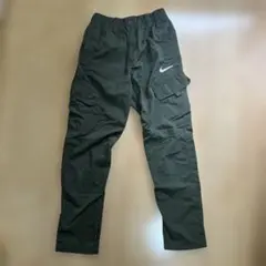 NIKE カーゴパンツ オリーブ L（160cm）サイズのサムネイル