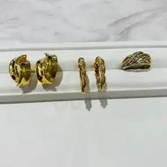 ゴールドメッキイヤリングとリング3点セット