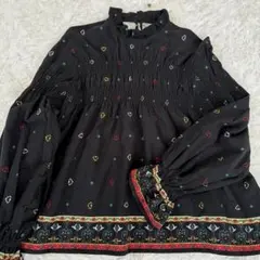 Rodeo Crownsトップス新品　黒バルーン袖シャツ　レディーストップス