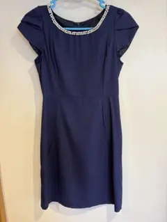 ネイビー パール装飾 フリルドレス