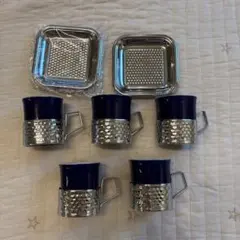 ネイビーブルーのカップ5個セットとプレート2枚　昭和　レトロ　エモい　コーヒーカ