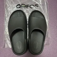 OOFOS OOriginal サンダル ブラックのサムネイル