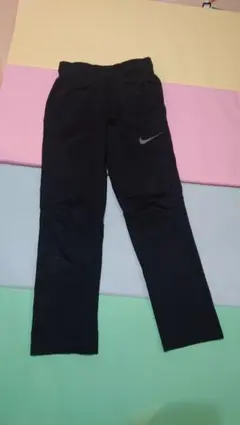 Nike 黒 パンツ 140〜150cm