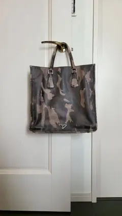 PRADA　プラダ　バッグ　迷彩　サフィアーノレザー