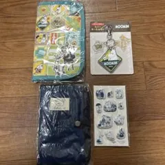 MOOMIN マルチケースとキーホルダー　シール　リラックマのお財布