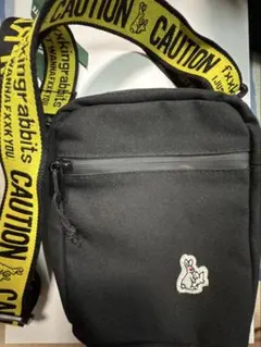 #FR2 新型 ショルダーバッグ ブラック CAUTIONデザイン　値下げ可能 2025年最新】FR2 ショルダーバッグの人気アイテム - メルカリ