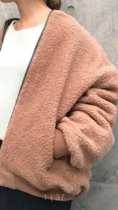 ［定価11800円］リバーシブル　ベージュピンク／カーキーのボアブルゾン2way