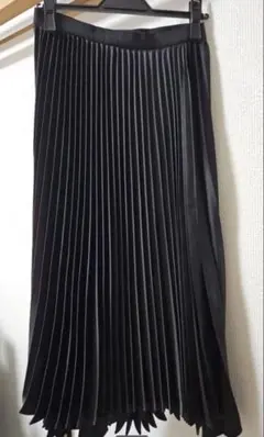 UNIQLO×Theory プリーツラップスカート