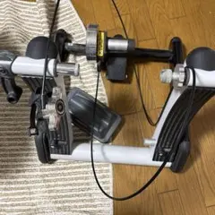 ELITE QUBO フルード 固定ローラー台 - メルカリ