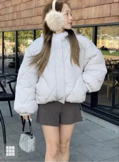 ライトグレー キルティングジャケット フード付き