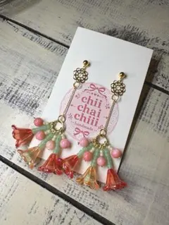 mami♪様専用 フラワーガーデン ゆらゆらピアス