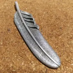 新品未使用 シルバー925 フェザーペンダント 羽根 No.40 - メルカリ